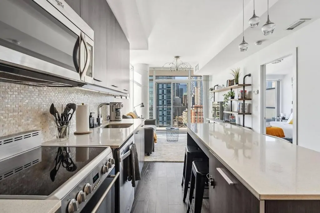 Amazing View 2Br St Lawrence Market Condo, Downtown Toronto